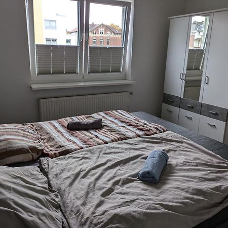 Schoene Einfache Ferienwohnung Zwischen Stadt Und Meer Вільгельмсгафен Екстер'єр фото