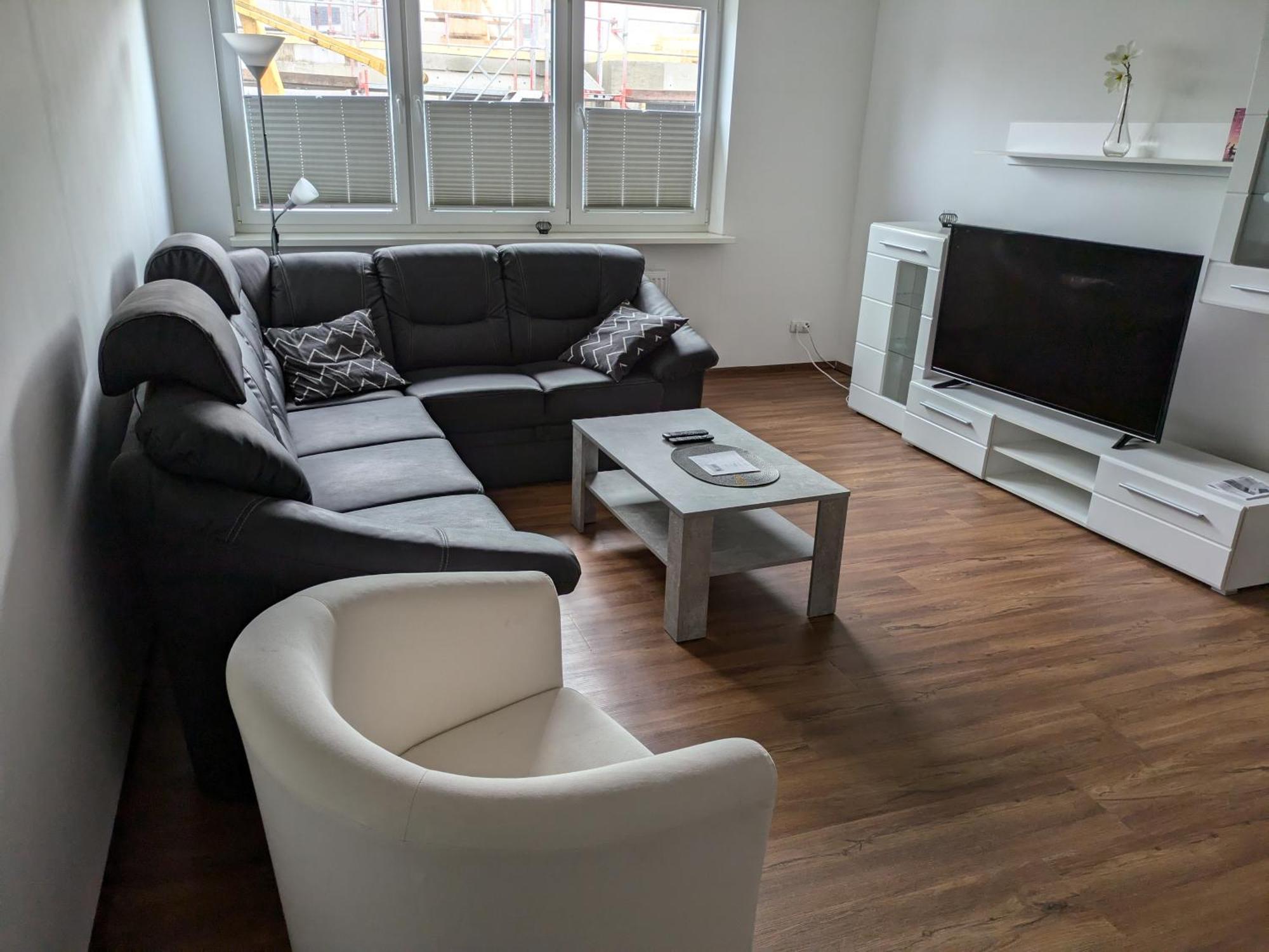 Schoene Einfache Ferienwohnung Zwischen Stadt Und Meer Вільгельмсгафен Екстер'єр фото