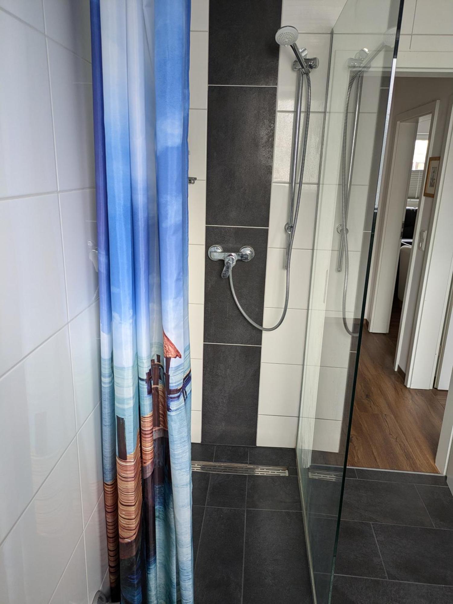 Schoene Einfache Ferienwohnung Zwischen Stadt Und Meer Вільгельмсгафен Екстер'єр фото